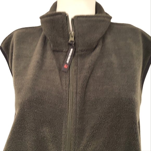 Woolrich Olive Green Fleece Vest size Large - Picture 3 of 9